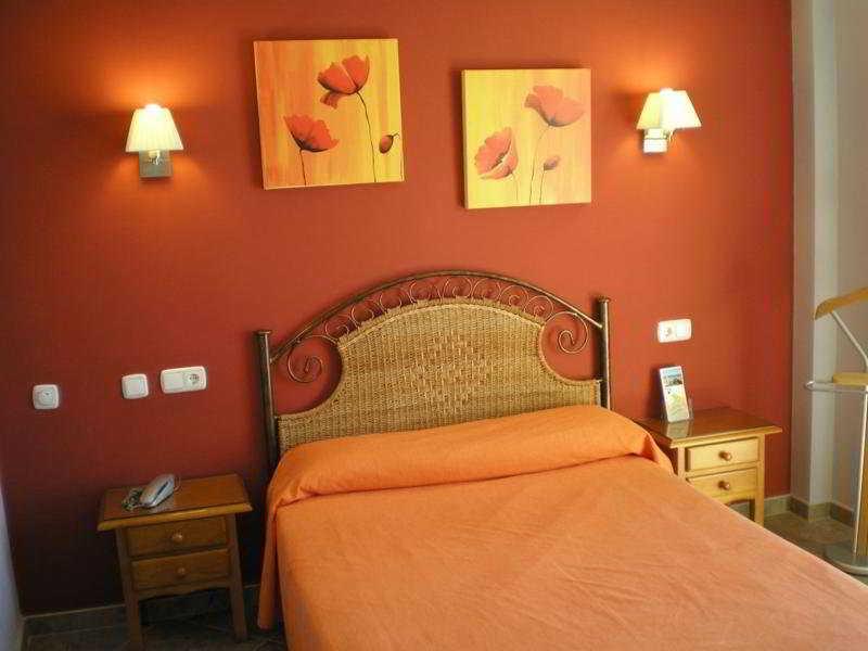 Hotel Miraya Beach Torre Del Mar Esterno foto