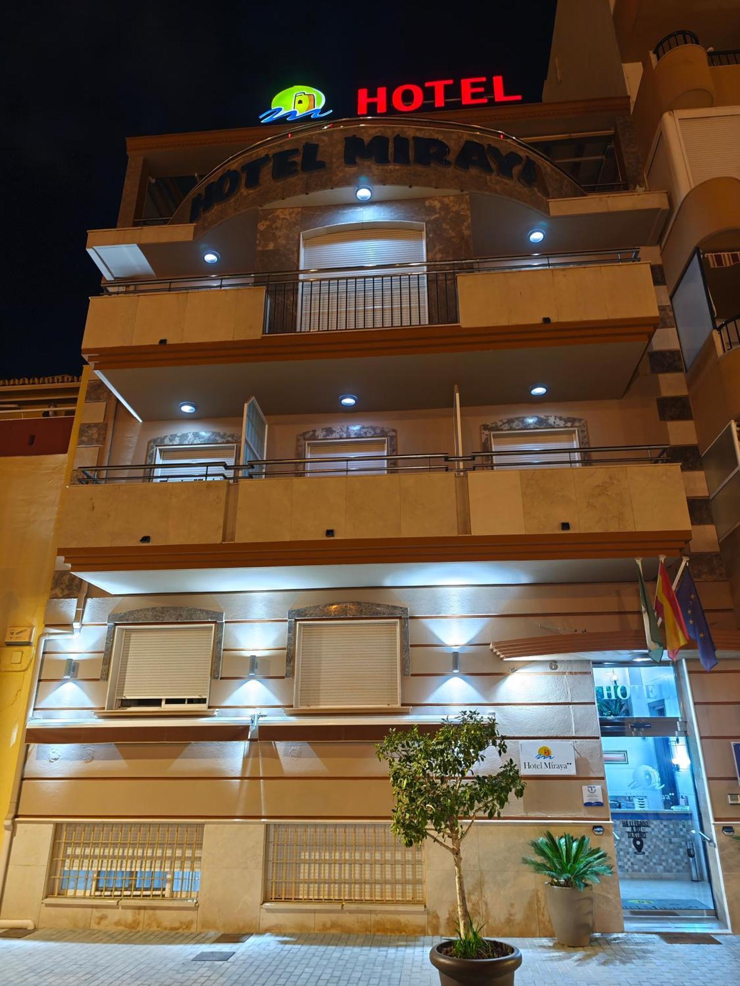 Hotel Miraya Beach Torre Del Mar Esterno foto