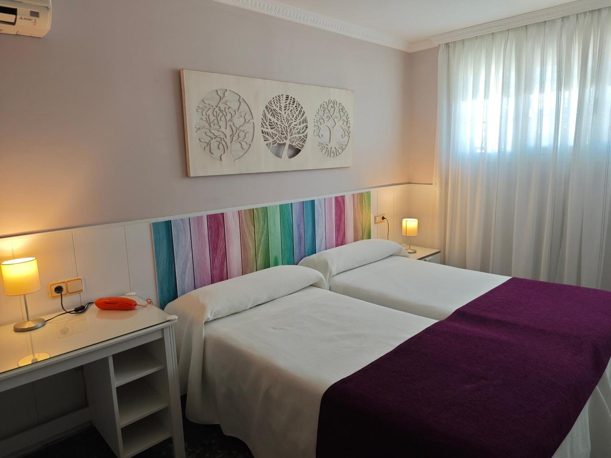 Hotel Miraya Beach Torre Del Mar Esterno foto