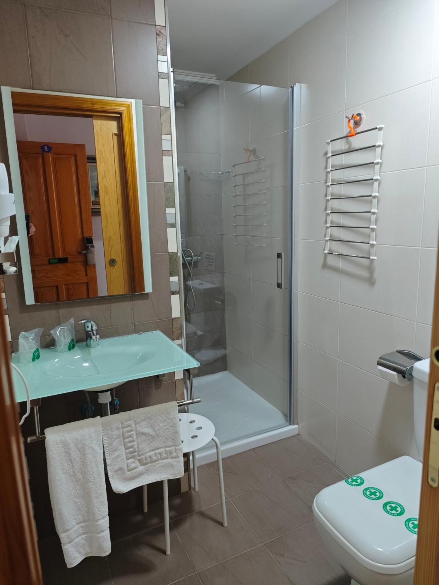 Hotel Miraya Beach Torre Del Mar Esterno foto