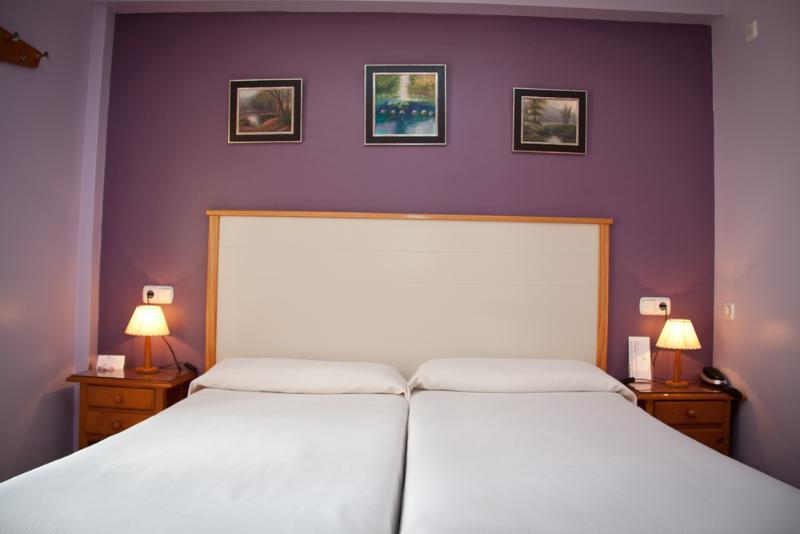 Hotel Miraya Beach Torre Del Mar Esterno foto