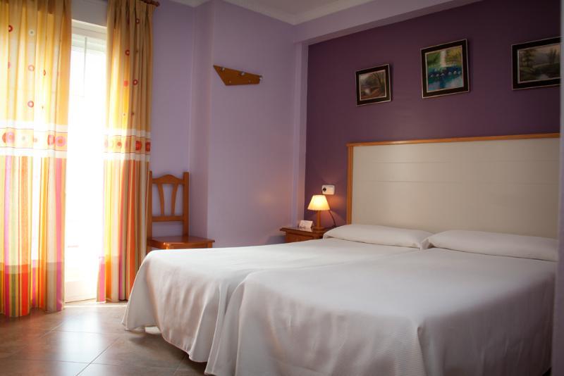 Hotel Miraya Beach Torre Del Mar Esterno foto