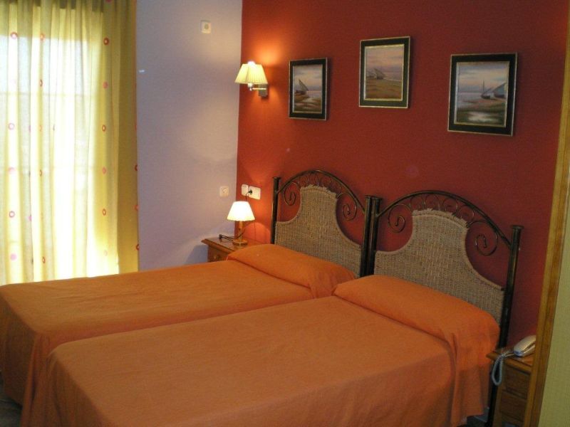 Hotel Miraya Beach Torre Del Mar Esterno foto